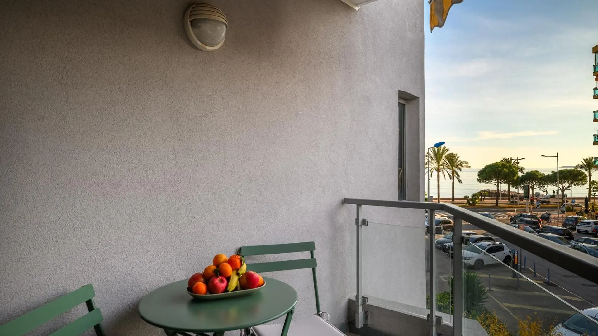 Appartement Bord De Mer « La Petite Ma-Line » Cagnes-sur-Mer 0*,